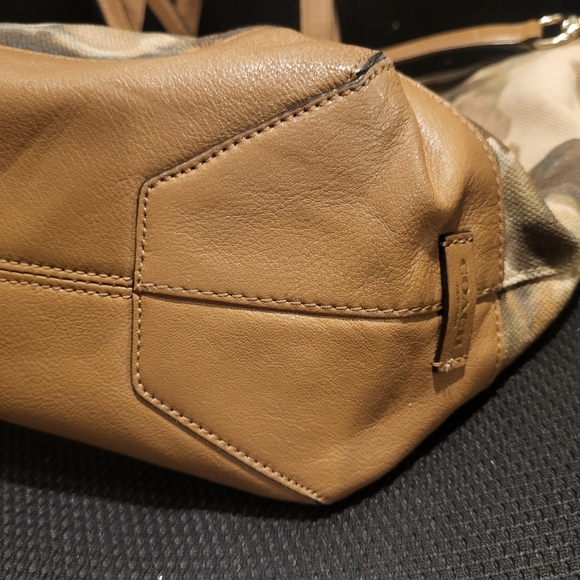 Coach Bleecker Cooper Large Satchel Purse Camo Flower Print Bag With Dust Bag - Picture 7 of 16